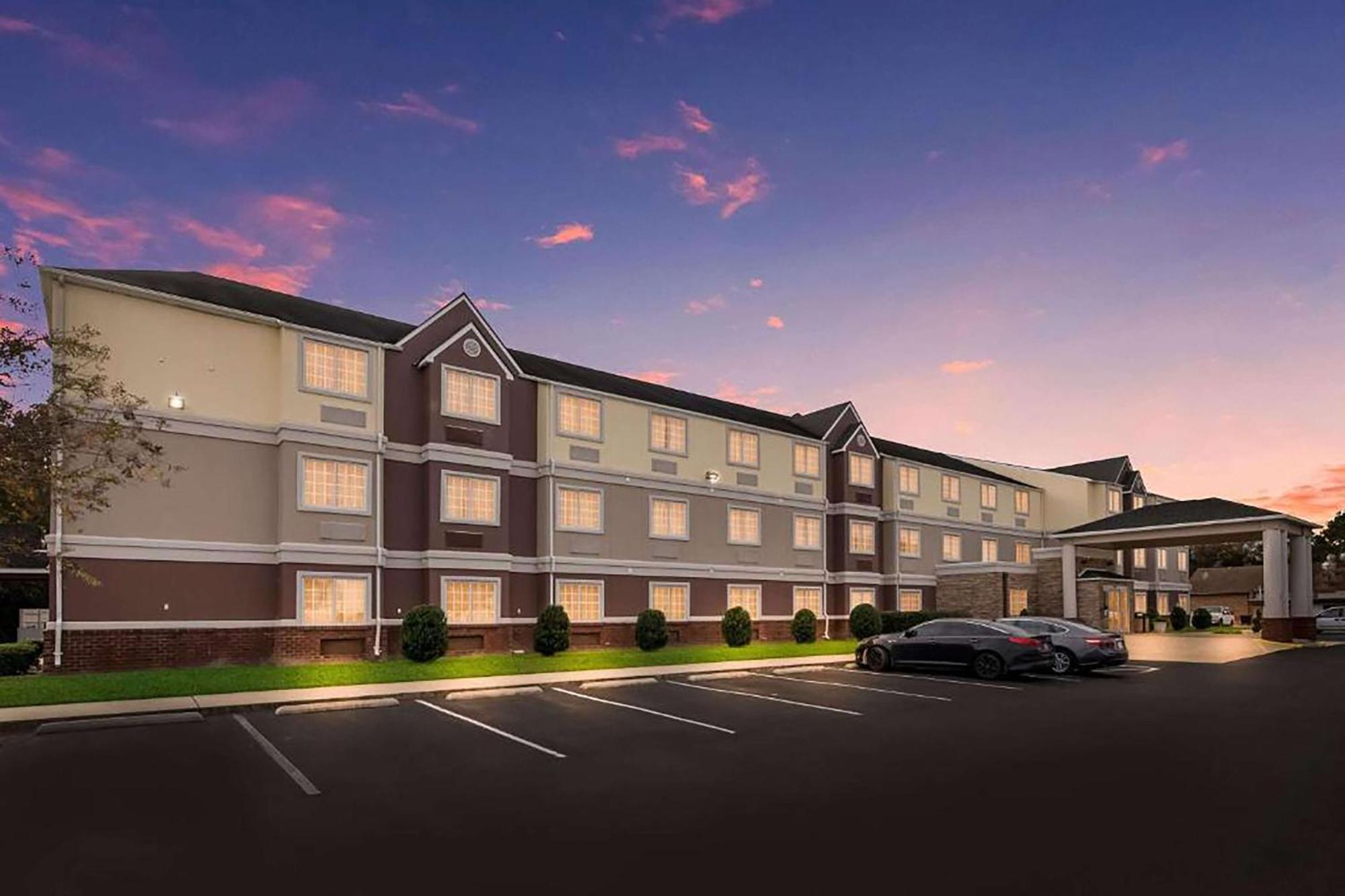 Baymont By Wyndham Elizabeth City Exterior foto